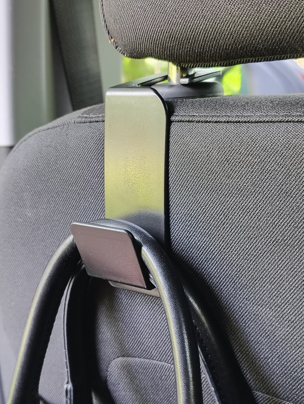 Car Headrest Purse Hook Hanger -Black- Holds Up To 15 lbs